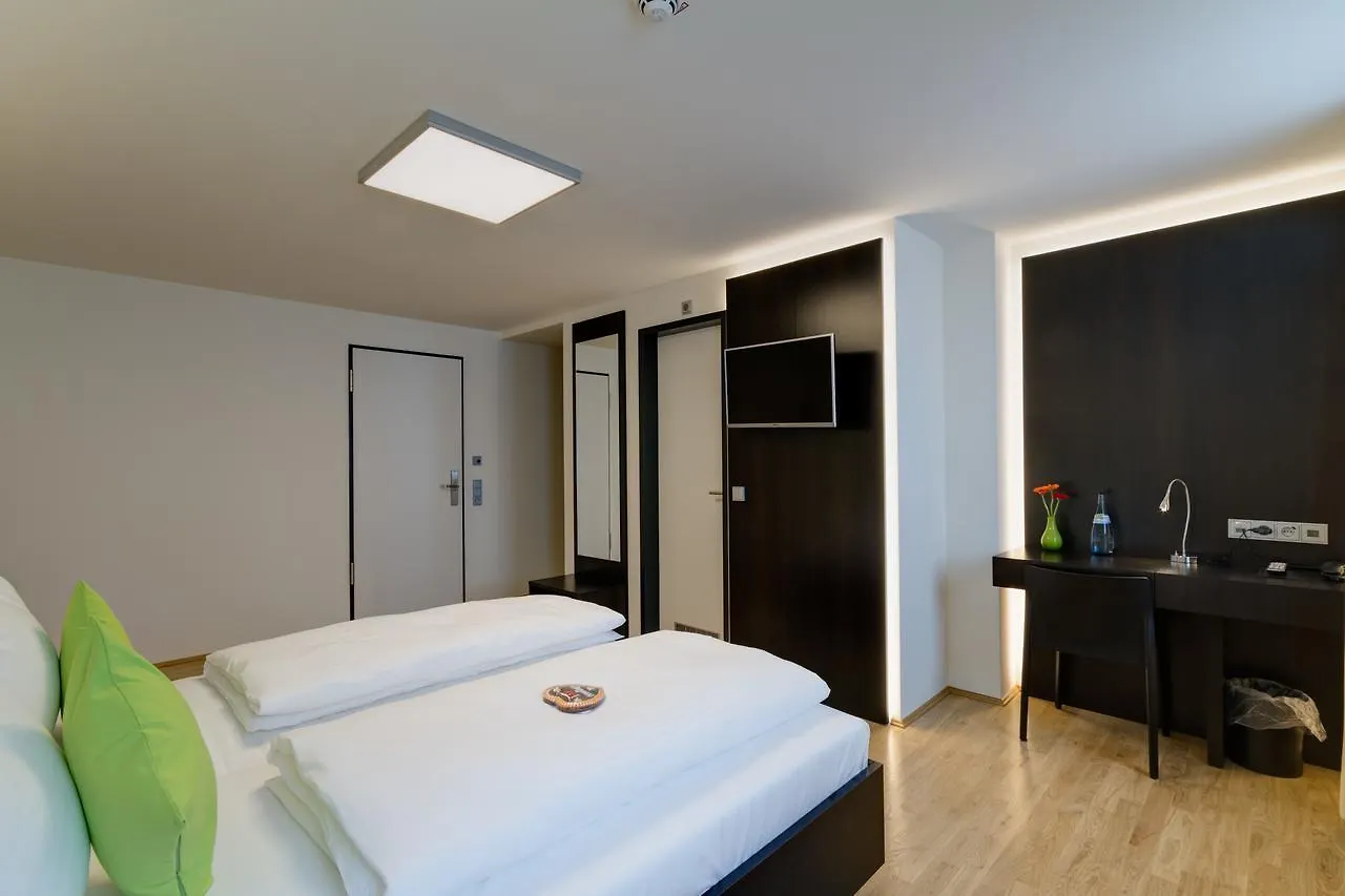 ** Aparthotel Sevendays Hotel Boardinghouse Mannheim Germany